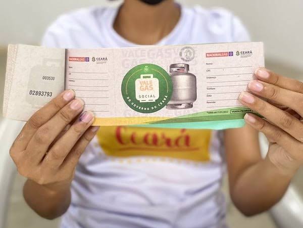 Governo do Ceará entrega Vale Gás Social às prefeituras cearenses.