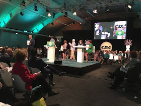 Op het podium bij het CDA congres in Den Bosch, o.a. Bianca, het CDJA, Sybrand Buma, Ruth Peetoom en Rene Peters 
