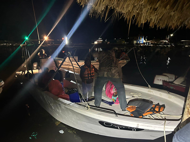 Rescatan con vida a los cuatro pescadores del Andrea I que zarparon de Chiquilá