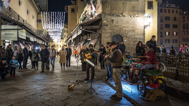 Ponte Vecchio :: Canon EOS5D MkIII | ISO1600 | Canon 17-40@30mm | f/4 | 1/10s