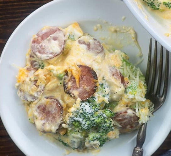 BROCCOLI & SMOKED SAUSAGE CASSEROLE #lowcarb #healthydinner