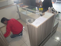 Vapour Display Showcase - Furniture Semarang