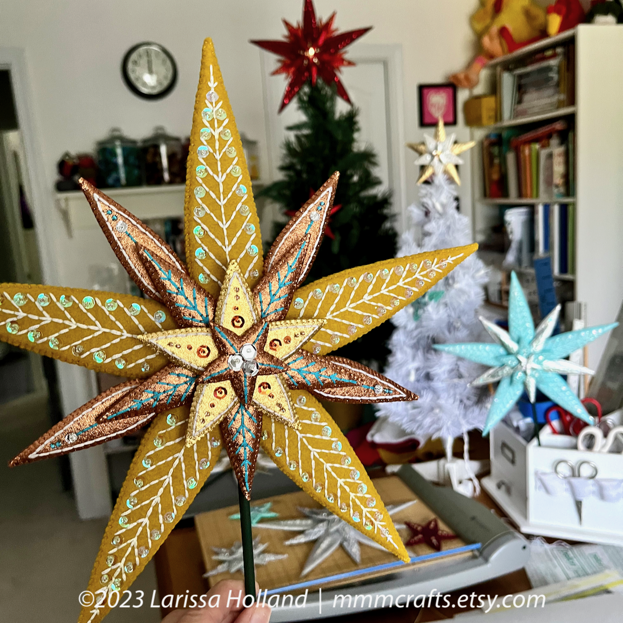 Christmas Ornament - Gold - DMC