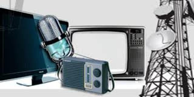  Sutel entregó informes al Gobierno para definir que hace con frecuencias de radio y TV