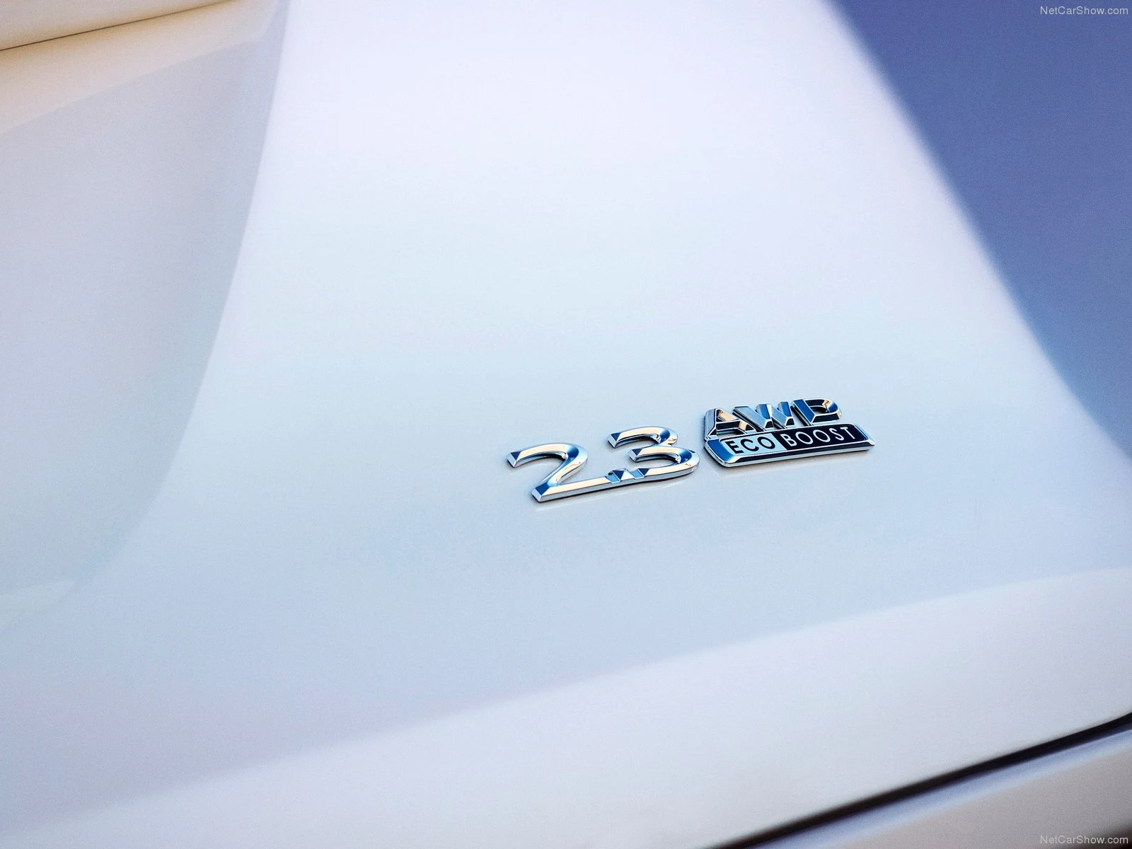 Hình ảnh xe ô tô Lincoln MKC 2015 & nội ngoại thất