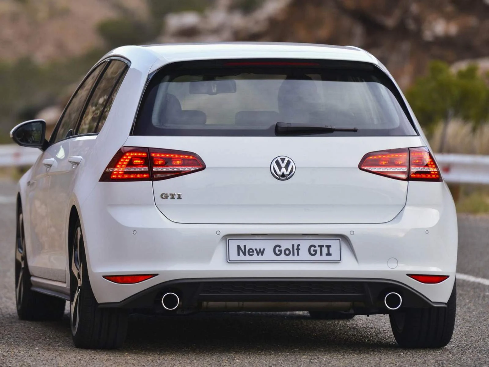 VW Golf GTI 2015 - Branco