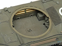 Tamiya 1/35 M18 HELLCAT US TANK DESTROYER (35376) English Color Guide & Paint Conversion Chart　