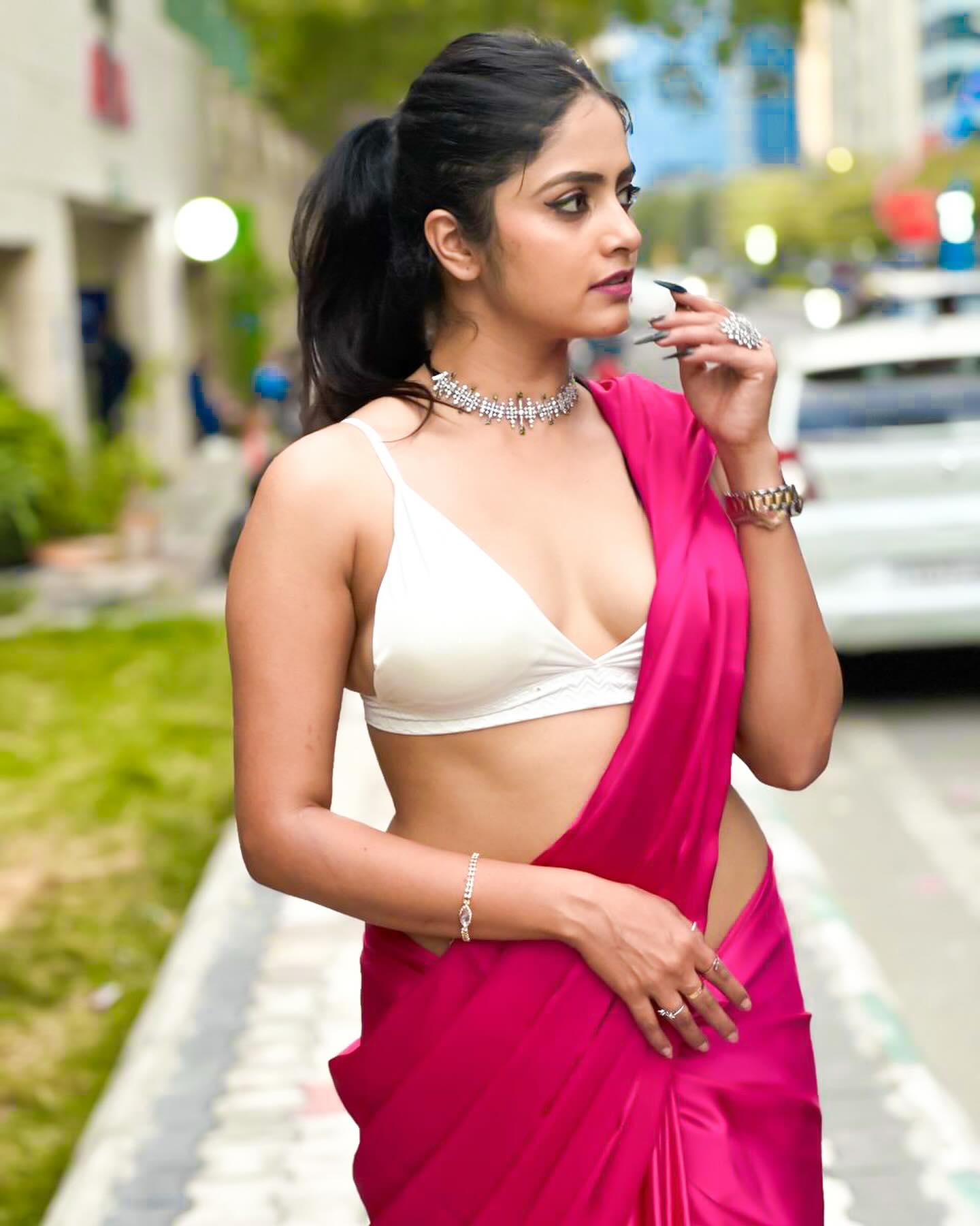 Pragya Nayan Pink Saree hot Looks