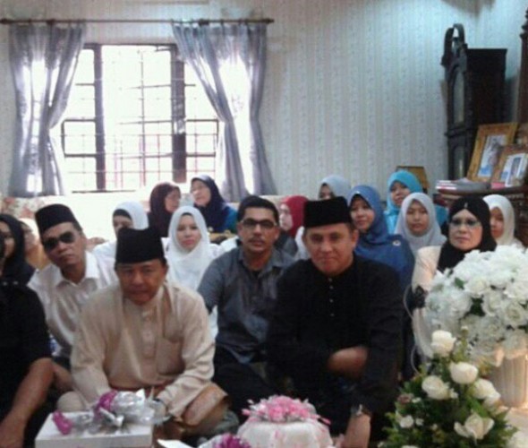 Gambar Majlis Pertunangan Syafiq Yusof Haslam Dan Aiesyah Zainal