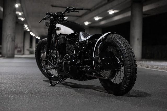 Harley Davidson By One Way Machine