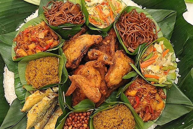 Selangor Top 5 Traditional Delights, Selangor, Traditional Delights, Nasi Ambeng, Bahulu Kemboja, Wadai Kipeng, Sambal Taun, Pecal, Travel Selangor, Selangor Tourism, Cuti Cuti Malaysia, nona manis kitchen, cyberjaya, Travel Malaysia, Travel