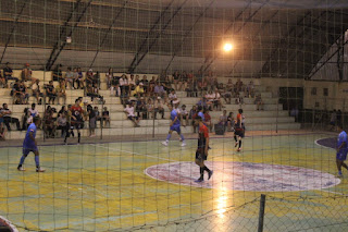 Resultado de imagem para futsal no ginásio de Herval