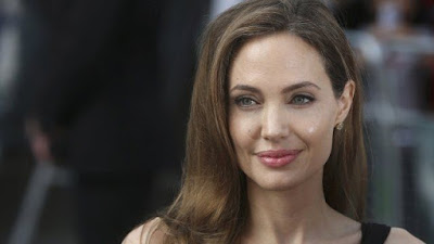 Angelina Jolie HD With Bold Images