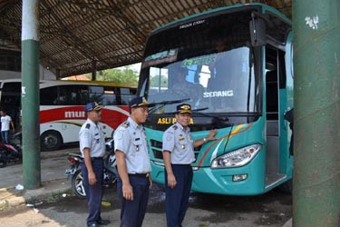 Tarif Angkutan Mudik Labuan-Kalideres Rp 55 Ribu