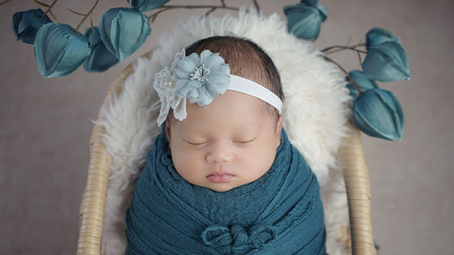 How to Choose the Right Clothes for Your Newborn Baby