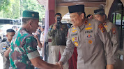 Kapolda Sulsel dan Pangdam XIV/ Hasanuddin beserta Jajarannya Salat Dzuhur dan Santap Siang Bersama