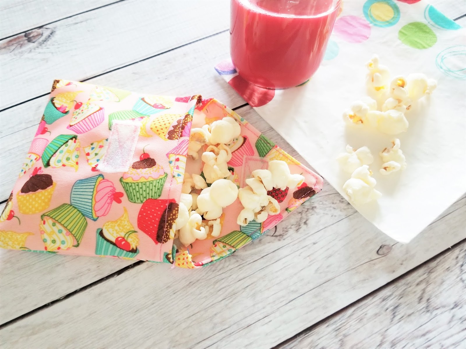 Larissa Another Day: Grab-n-Go Reusable Snack Bags:Tutorial