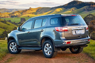 Holden Colorado 7 LTZ (2014) Rear Side