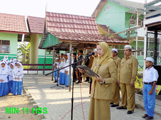 MIN 11 HSS JADI PELAKSANA UPACARA BENDERA DI PIP