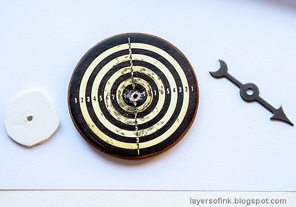 Layers of ink - Mini Vintage Dartboard Tutorial by Anna-Karin Evaldsson.