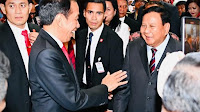 Momen Jokowi dan Prabowo Tertawa Lepas Saat Bertemu di Kuala Lumpur Malaysia 