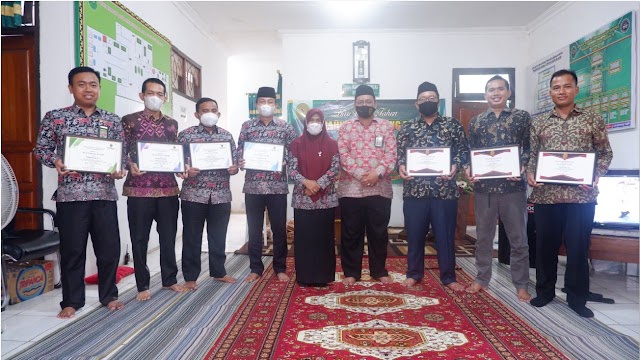 Pengadilan Agama Kelas IB Gunung Sugih Raih 3 Nominasi Penghargaan Nasional