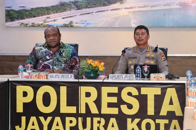 Mukri Hamadi Pimpin Rombongan DPRD Kota Jayapura Kunjungi Polresta