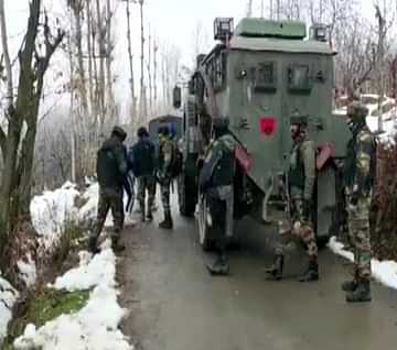 जम्मू कश्मीर: सुरक्षाबलों को बड़ी मिली कामयाबी, मुठभेड़ में जैश कमांडर जाहिद वानी समेत 5 आतंकवाद‍ियों को किया ढेर 