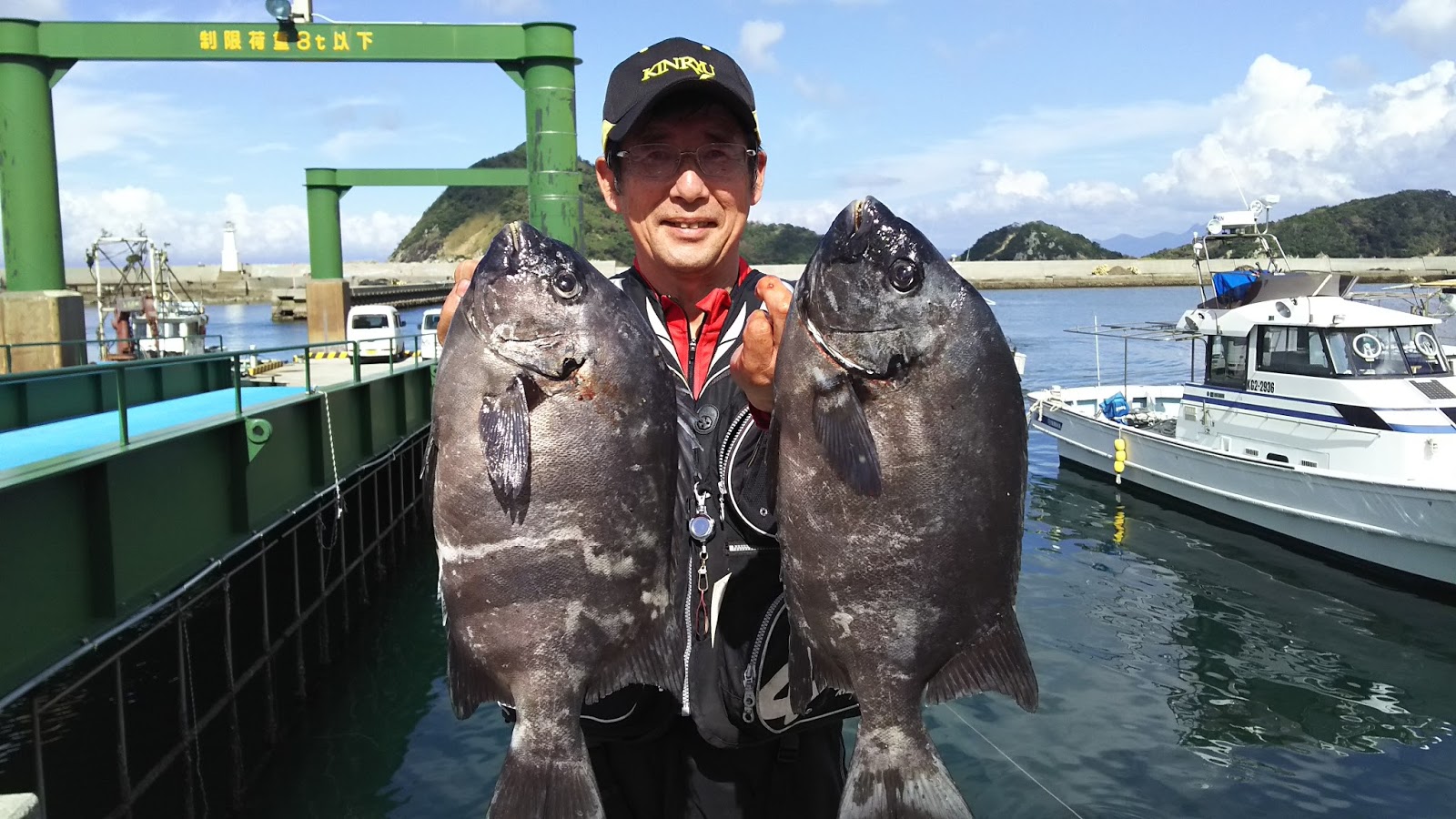 ａ ｃａｔｃｈ 釣果 鹿児島県南さつま市片浦の 石鯛釣り