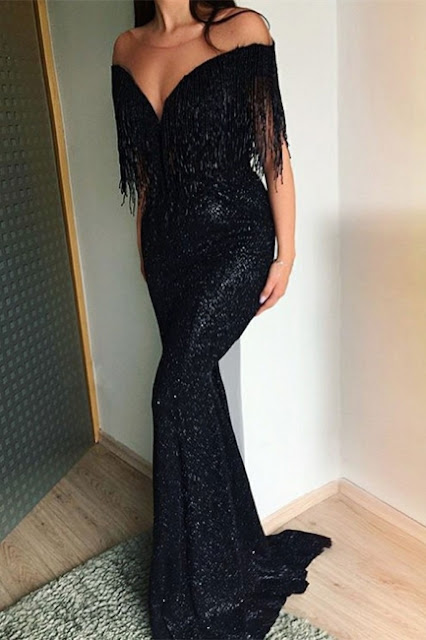 https://www.suzhoudress.co.uk/off-the-shoulder-sequins-trumpet-prom-dresses-cheap-black-tassels-strapless-evening-gowns-g23916?cate_1=27