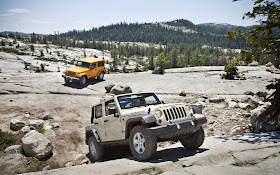 2012 Jeep Wrangler wallpaper 04