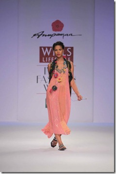 WIFW SS 2011 collection  Anupamaa by Anupamaa Dayal (14)