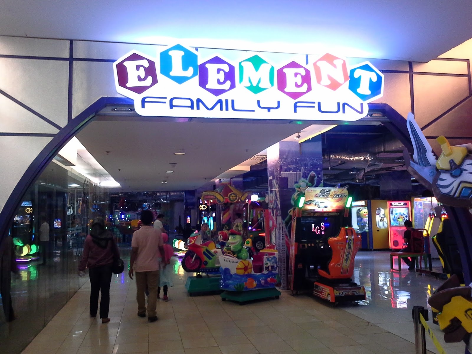 Element Family Fun Plaza Semanggi  Seneng Piknik