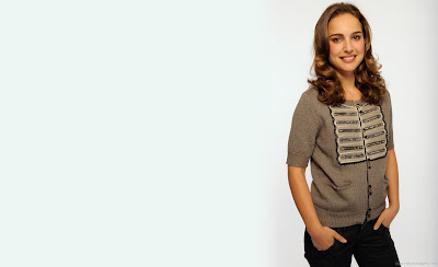 Sweet Natalie Portman Wallpaper-08