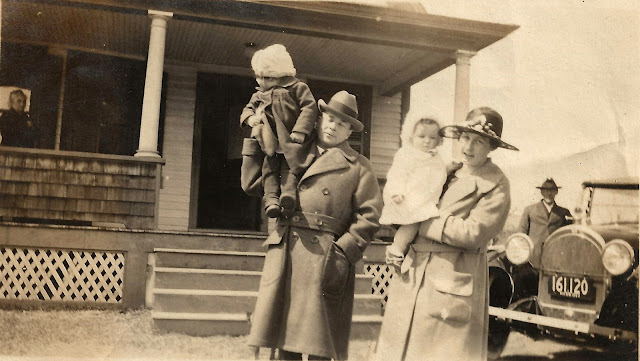 Catherine McCann Smith,  Catherine Wright, David Sanders Wright, David Joy Wright, Florence Smith Wright and Merrick Smith at the 306 Maple St house in Great Barrington, MA, abt 1923