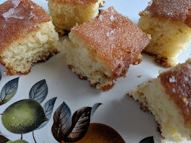 lime drizzle traybake cake