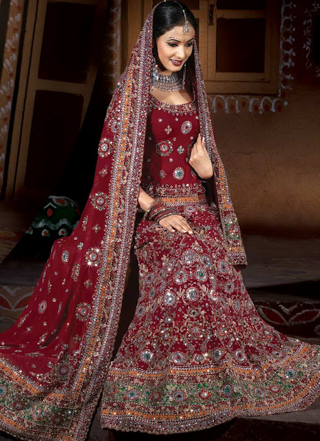 2. Indian Bridal Dresses Designs