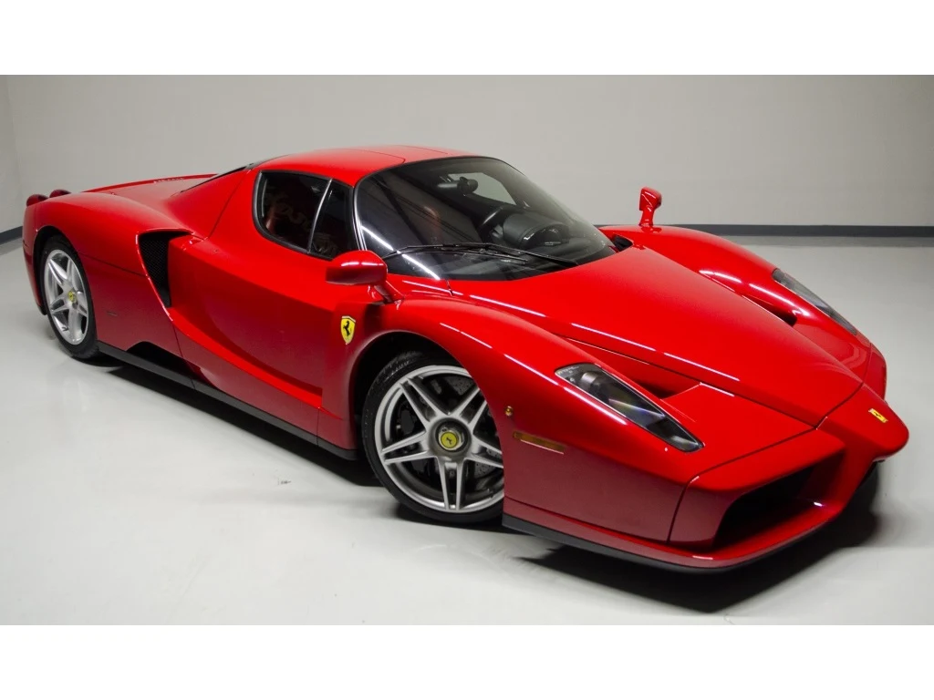 Siêu xe Ferrari Enzo 2003 được định giá 2,7 triệu đô