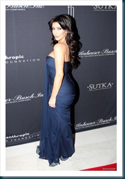 Kim Kardashian in Miami 20090324 (7)