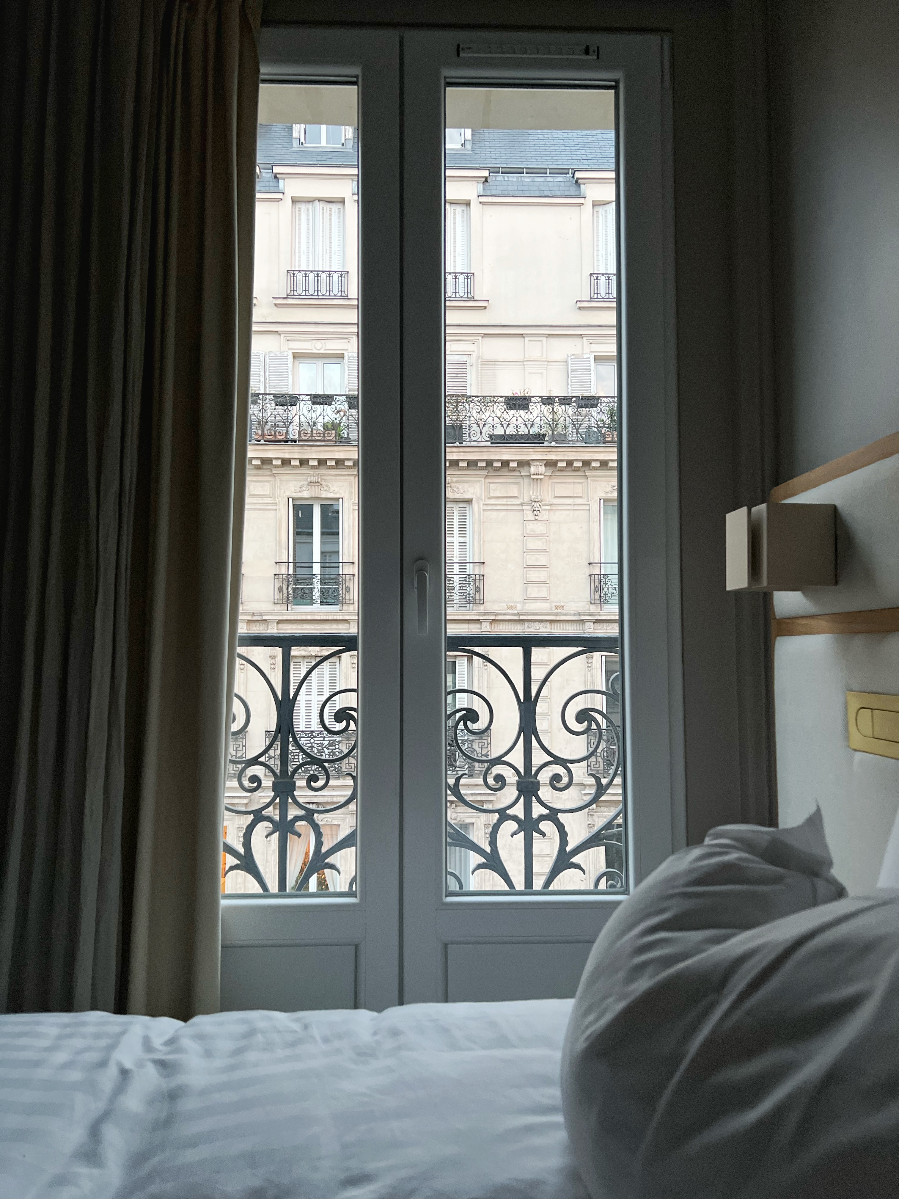 hotel beige_parisian apartment