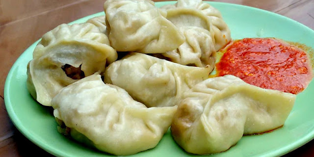 Top food junction in Delhi for Momos