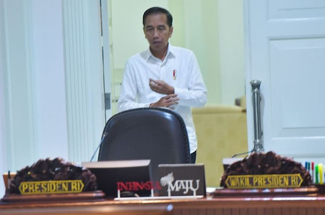 Alirkan Listrik untuk Semua Desa, Presiden Ingin Anak-Anak Bisa Belajar di Malam Hari