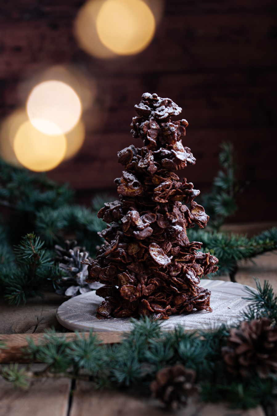 Sapin de Noël de Luxe en chocolat au lait avec pralinés