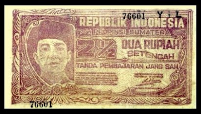  kita akan membahas sedikit perihal ejaan yang tertera pada uang kertas kita 19. Rp.2,5