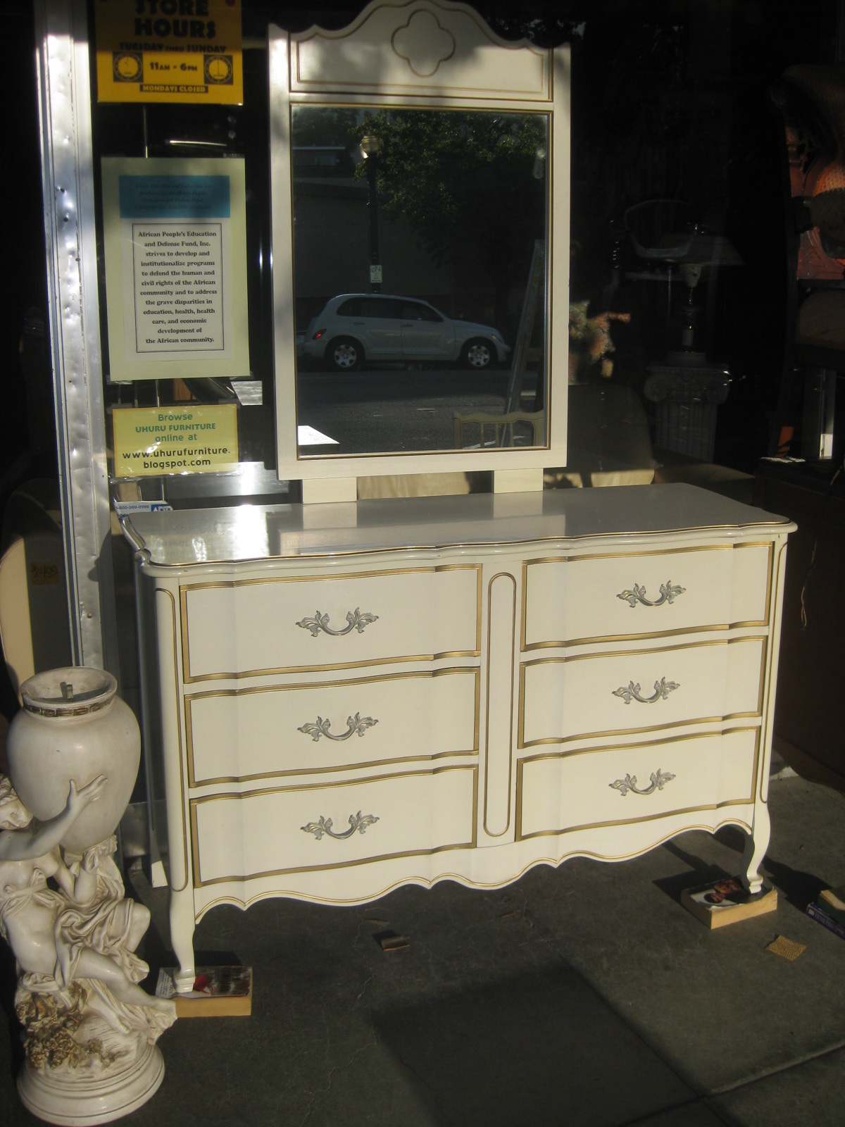 UHURU FURNITURE & COLLECTIBLES: SOLD - French Provincial Bedroom Set ...