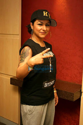 Hard Kaur promotes 'Patiala House'