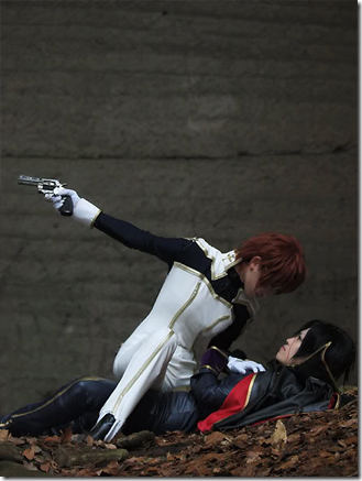 code geass: lelouch of the rebellion cosplay - kururugi suzake and lelouch lamperouge aka zero