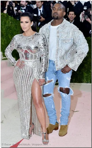 Kanye West Kim Kardashian en Balmain.jpg