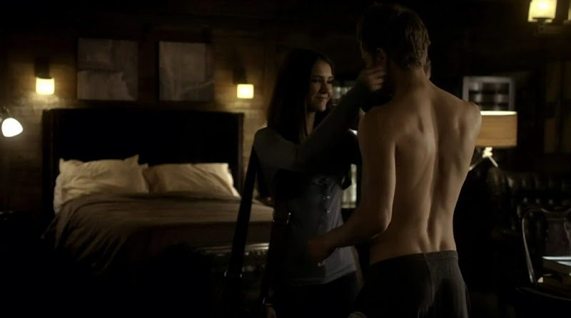 Paul Wesley Shirtless on The Vampire Diaries s2e12