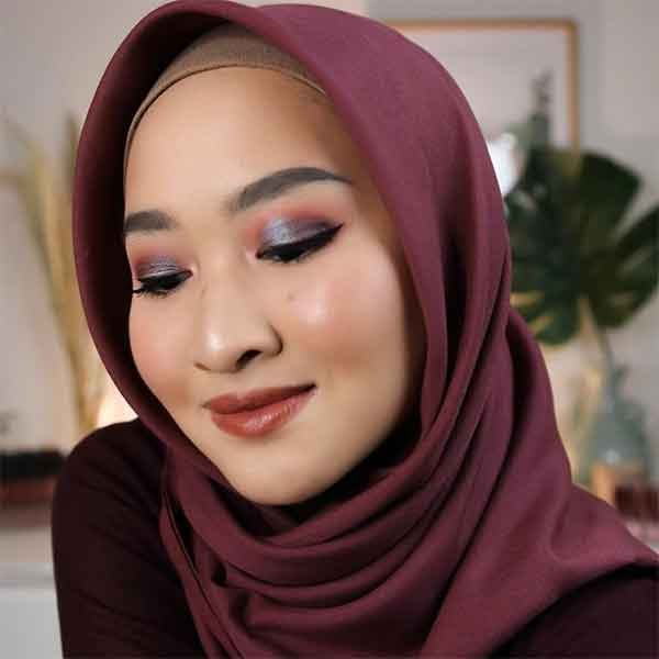 10 Model Kerudung dan Jilbab untuk Wajah Bulat  Mustafalan